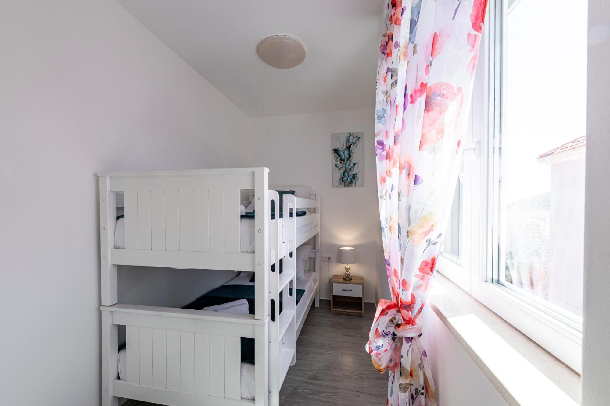 Apartments Lana Mlini Eksteriør billede